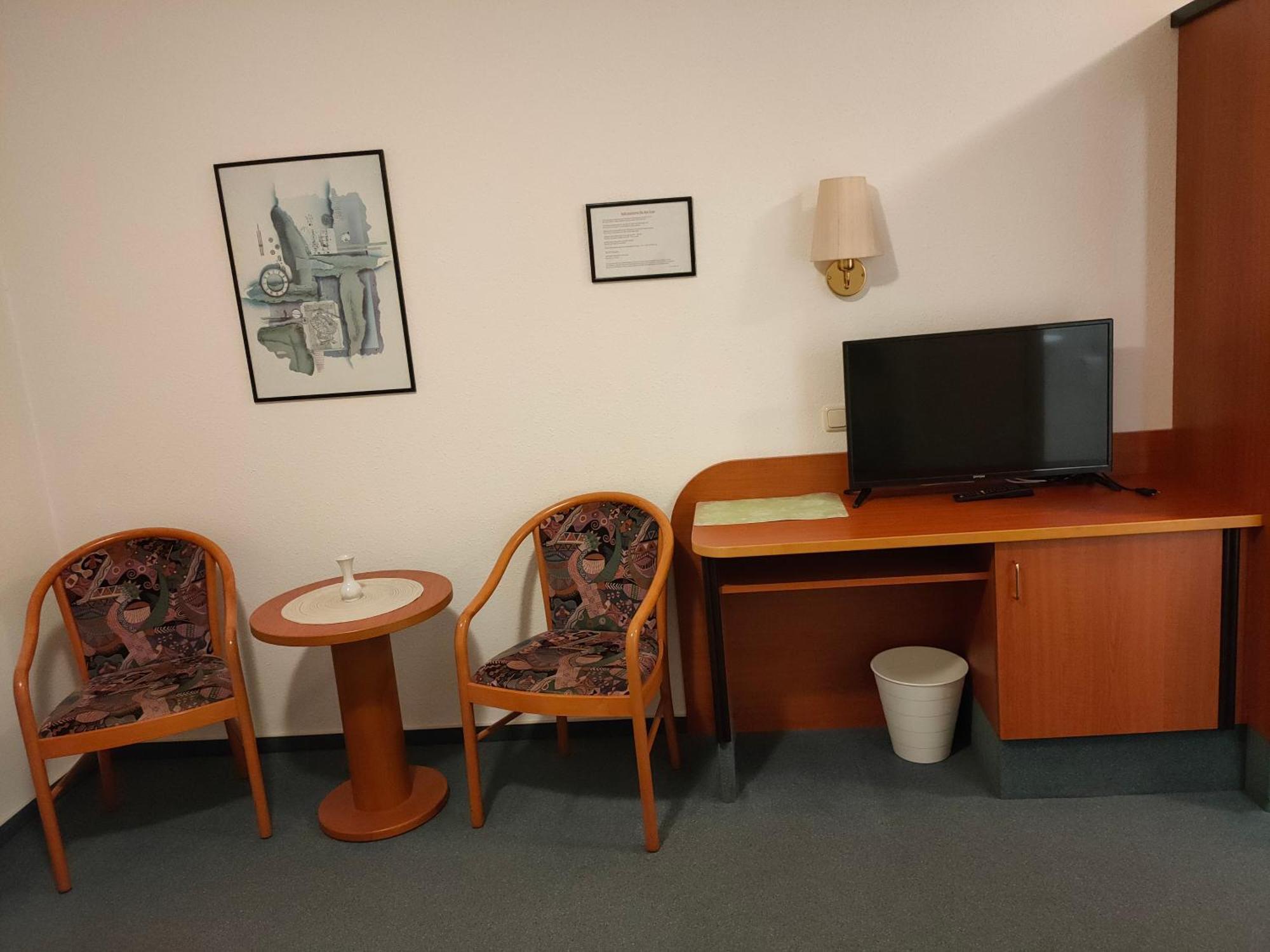 Hotel Zur Eisenbahn Rodgau Dış mekan fotoğraf